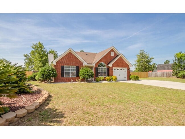 Building Photo - 3568 Crawfordville Dr