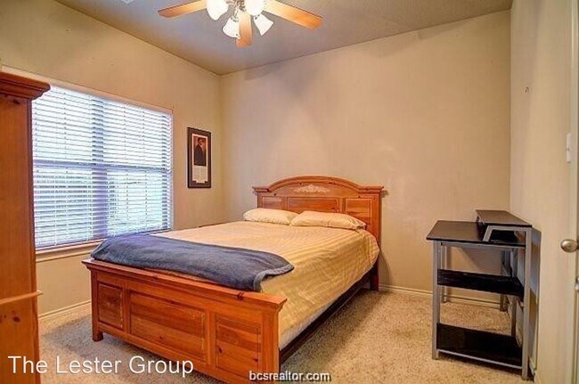 Building Photo - 3 br, 3.5 bath House - 177 Forest Dr.