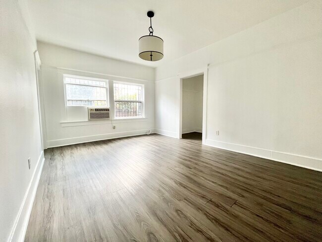 Foto del edificio - 2255 W 14th St