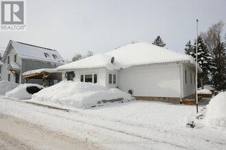 Building Photo - 32 Ontario St