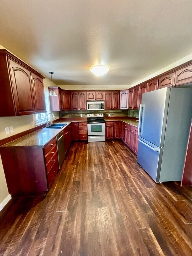 Foto del edificio - Fantastic 4 bedroom single family home on ...