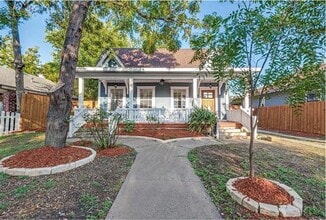 Building Photo - 620 S Winnetka Ave