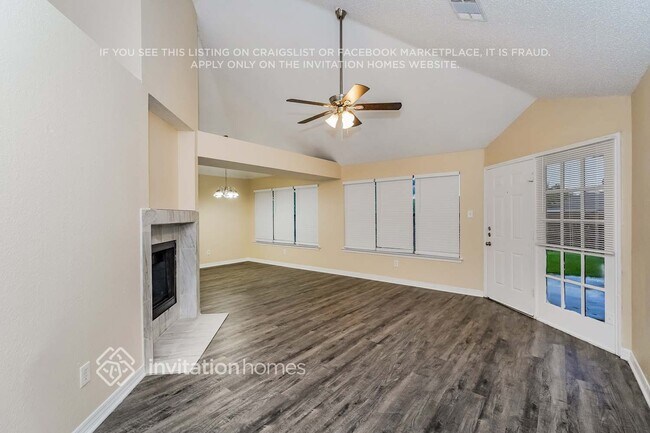 Foto del edificio - 1610 Autumn Breeze Ln