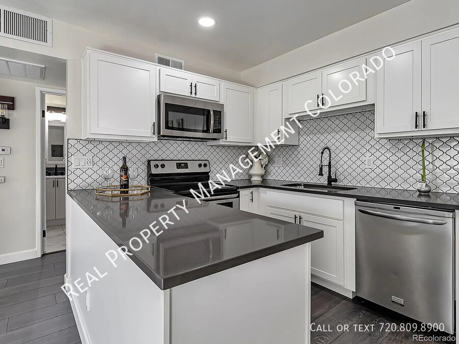 Primary Photo - 3613 S Sheridan Blvd Unit 12