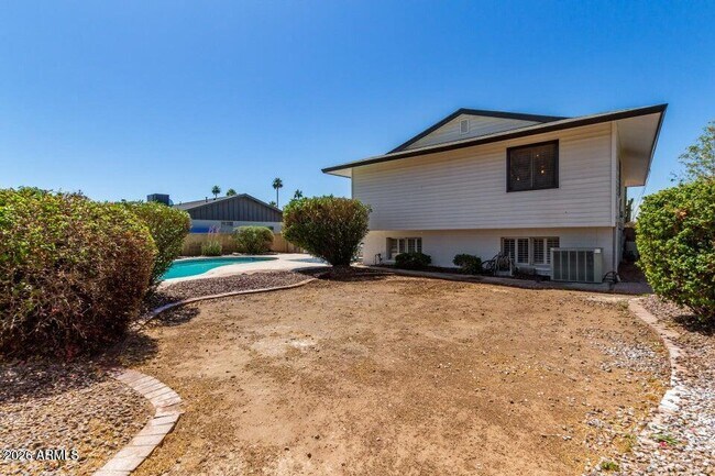 Foto del edificio - 1628 E Hermosa Dr