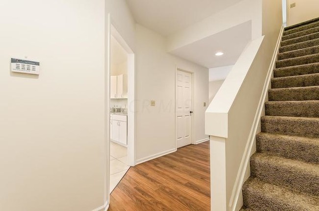 Building Photo - 181 Sunset Cove
