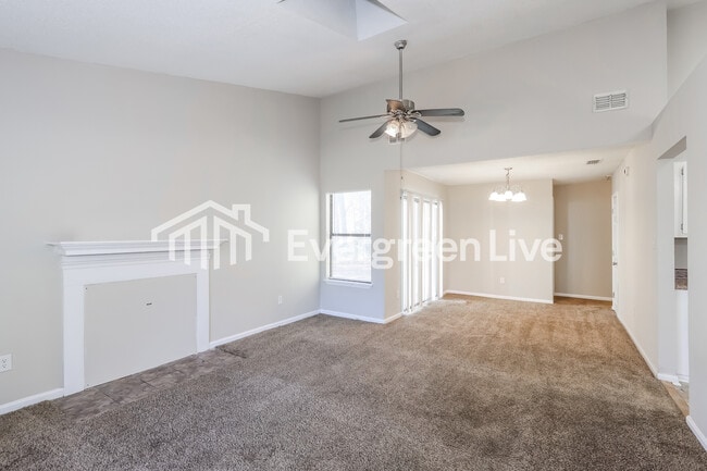 Building Photo - 3654