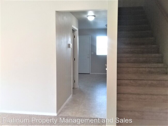 Foto del edificio - 1016 Millerdale Ave