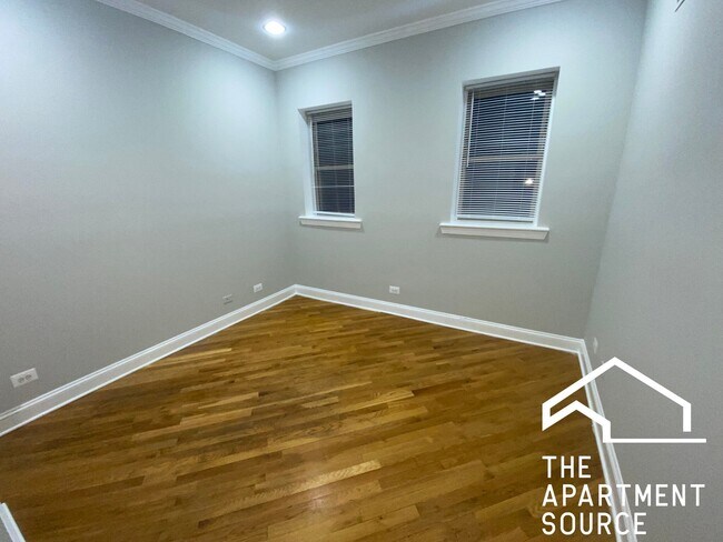 Foto del edificio - 2242 W Morse Ave