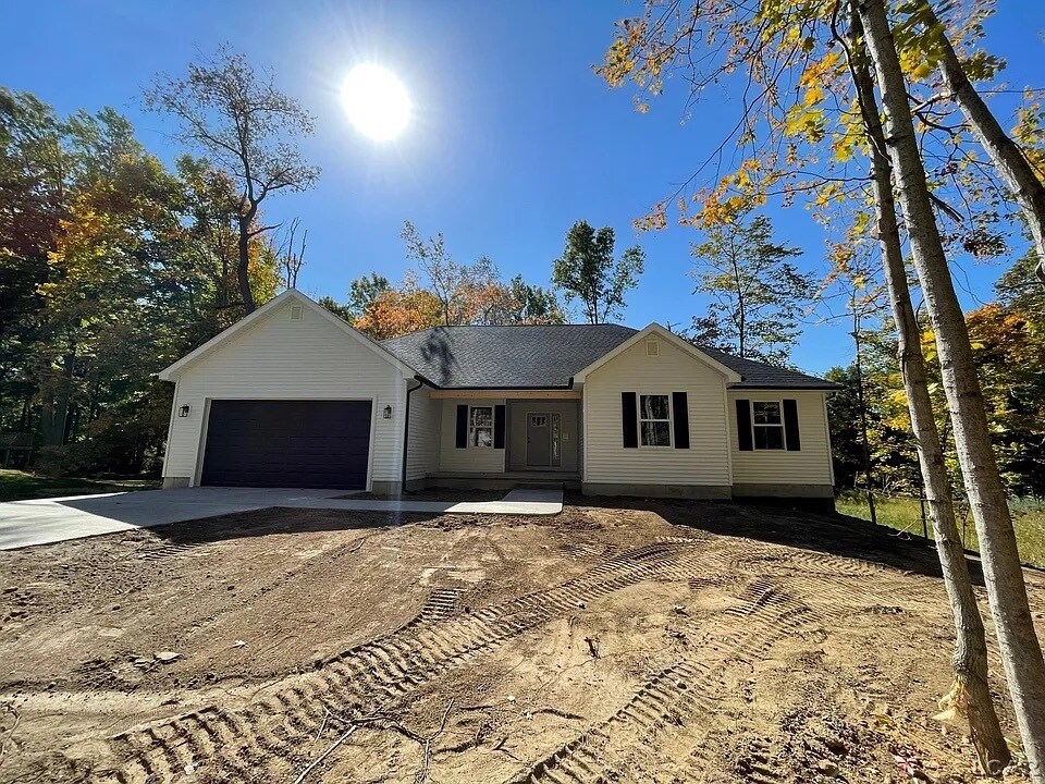 9420 Shady Dr, Tipton, MI 49287 House Rental in Tipton, MI