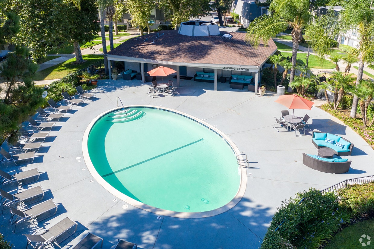 Lexington Townhomes Montclair, CA