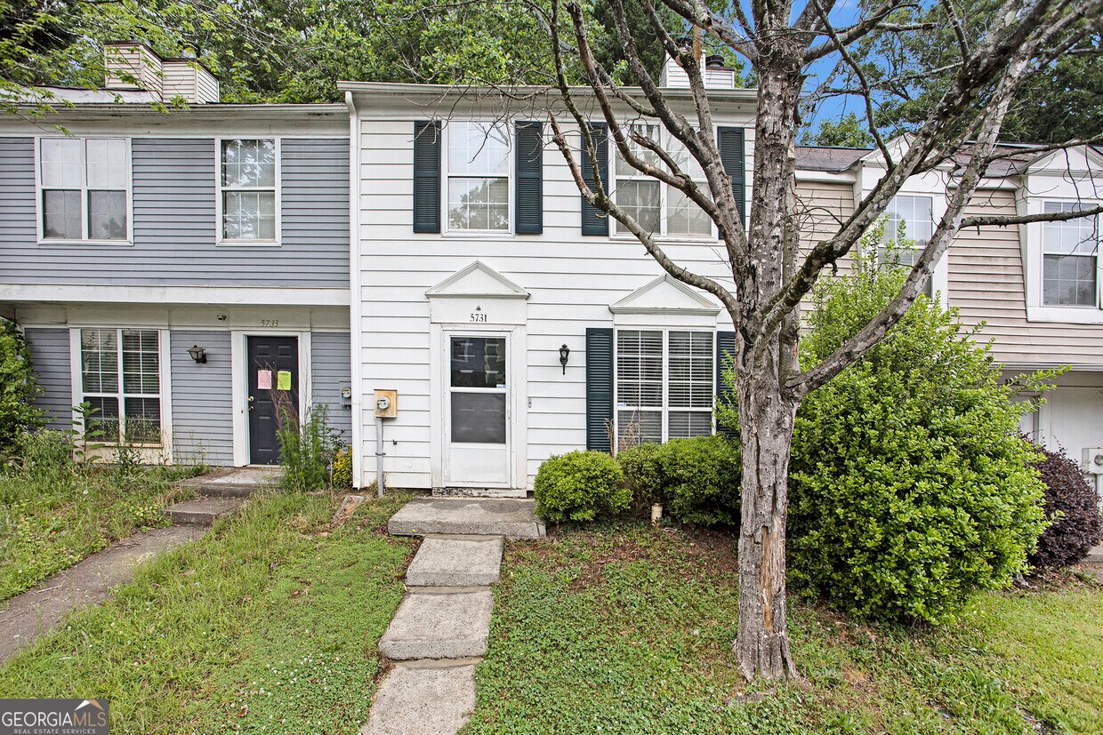 Photo - 5731 Wells Cir (Stone Mountain, GA)