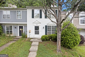 Building Photo - 5731 Wells Cir