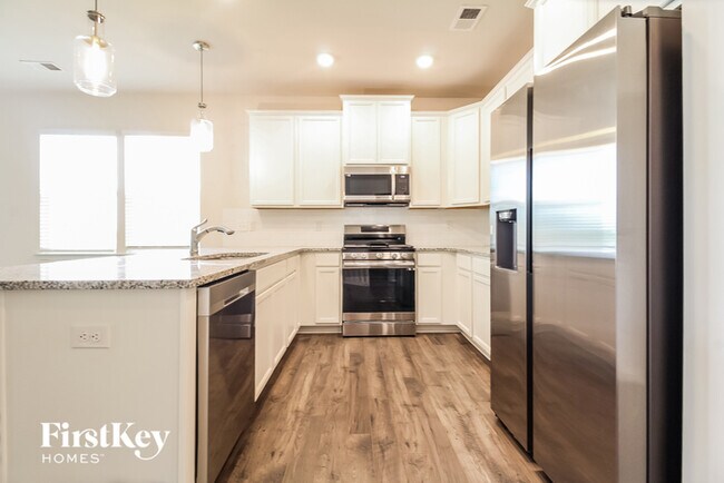 Building Photo - 406 Stonefence Dr