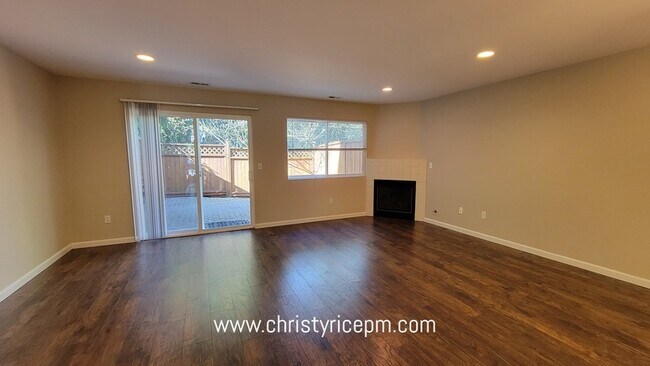 Foto del edificio - 5632 137th Pl SE