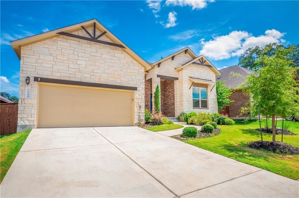 Foto principal - 109 Longfield Dr