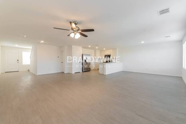 Building Photo - 260 Backcountry Dr