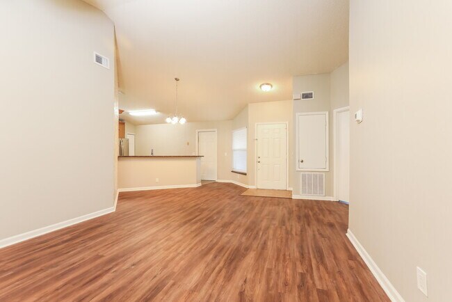 Foto del edificio - 7757 Fox Knoll Pl