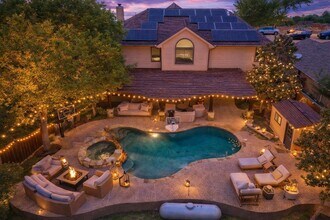 Building Photo - 1088 Pondview Dr