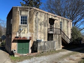 Building Photo - 340 Barber St