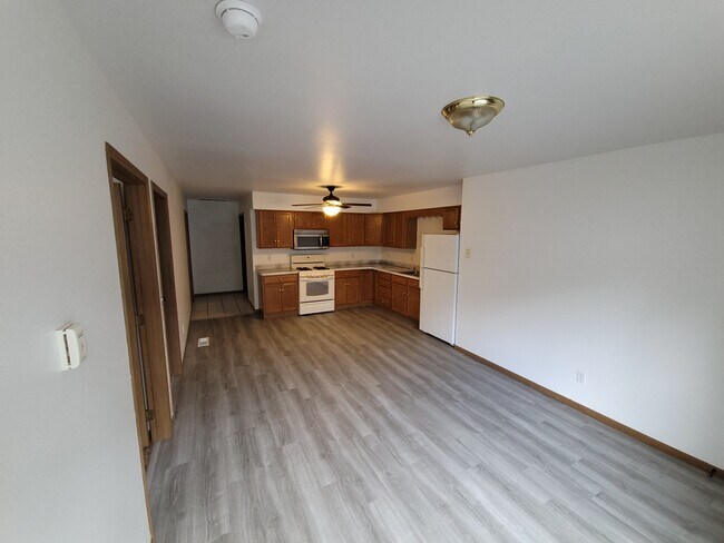 Kitchen - 671 Moyer Ave