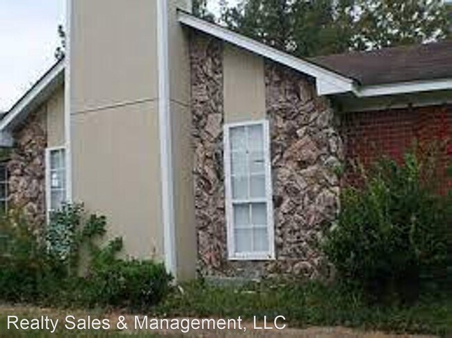 Building Photo - 3 br, 2 bath House - 5417 Brookhollow Drive