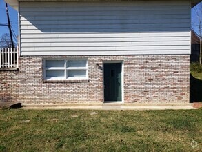 Building Photo - 105 Rock Springs Dr