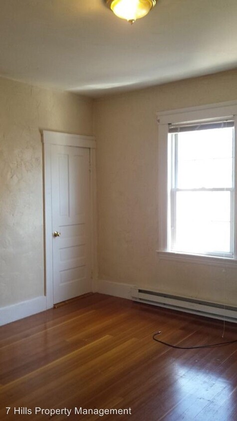 Primary Photo - 17 Watson Ave