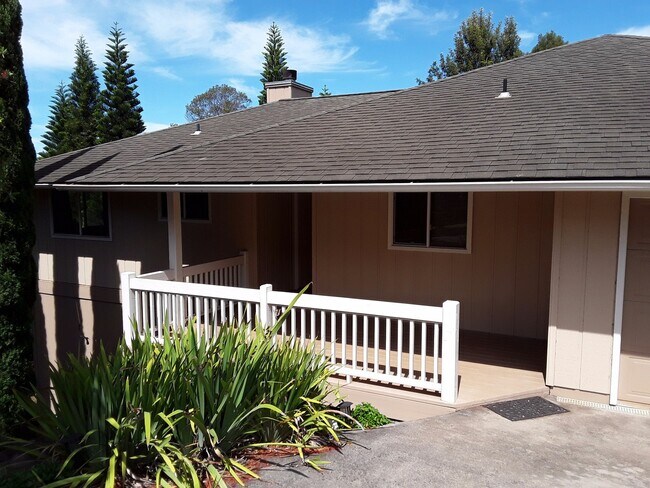 Foto del edificio - Spacious 3 bedroom 2 bath home in Kula-Available now!