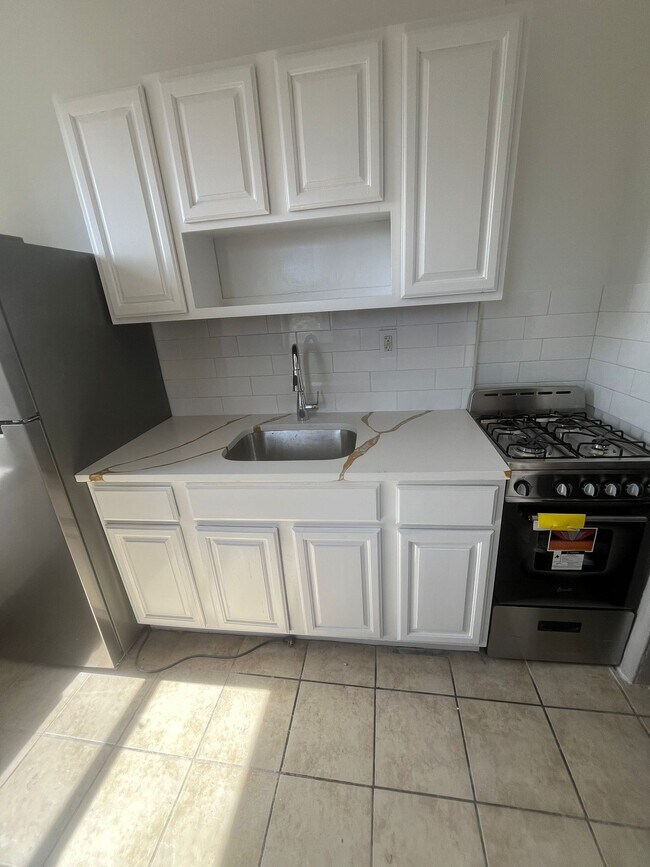 66 N Grove St 12 - 61 N Grove St