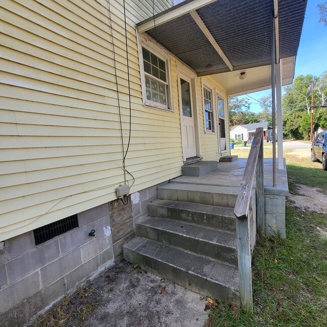 Foto del edificio - 120 Hillcrest Dr