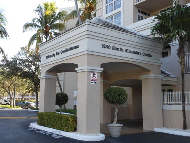 CORAL GABLES UNIVERSITY INN CONDO - CORAL GABLES UNIVERSITY INN CONDO