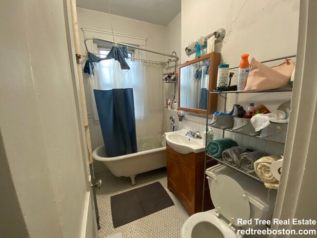 Building Photo - 317 Allston St