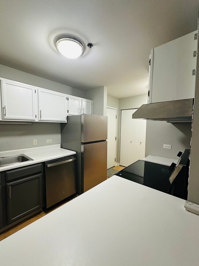 Foto del edificio - 3255 Kirchoff Rd