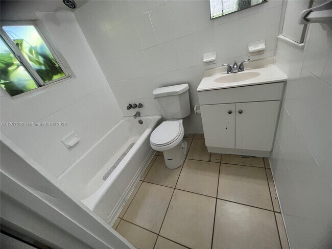 Foto del edificio - 128 NW 53rd St