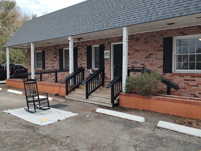 Foto del edificio - 5120 Rivers Ave