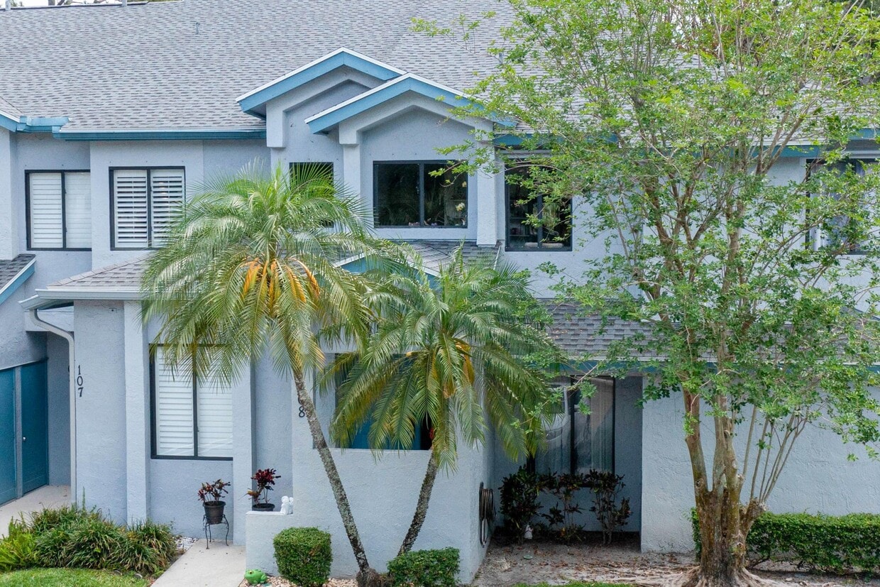 Primary Photo - 108 Harbour Pointe Way