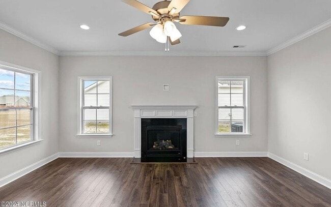 Building Photo - 2519 Dakota Dr