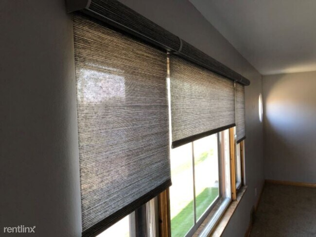 Foto del edificio - 3876 E Layton Ave
