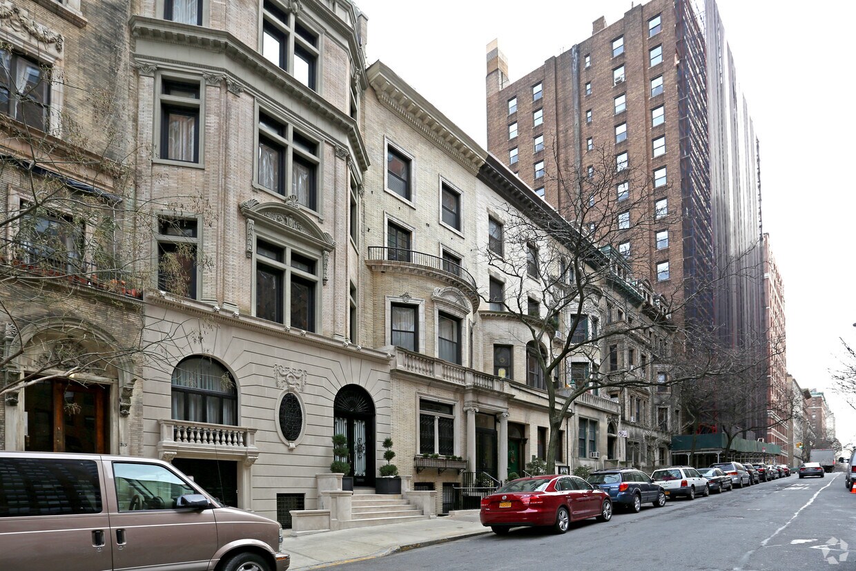Primary Photo - 311 W 74th St