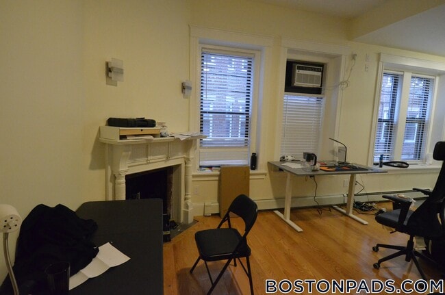 Building Photo - 79 Westland Ave