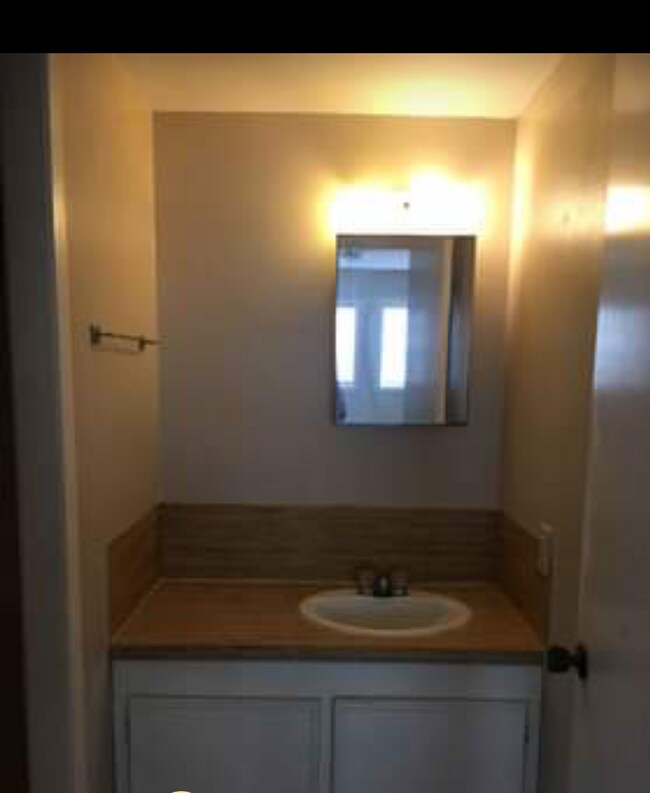 Foto del edificio - 1271 Old Goliad Rd