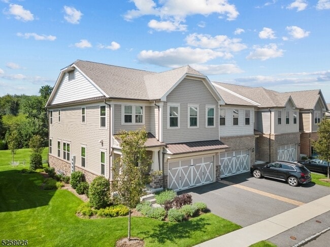 Building Photo - 23 Winfield Dr