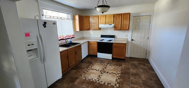 Foto del edificio - 2221 Maxwell Ave