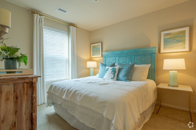 2BR,2BA_The Bungalow_944 SqFt - Brookview at Navarre Sound