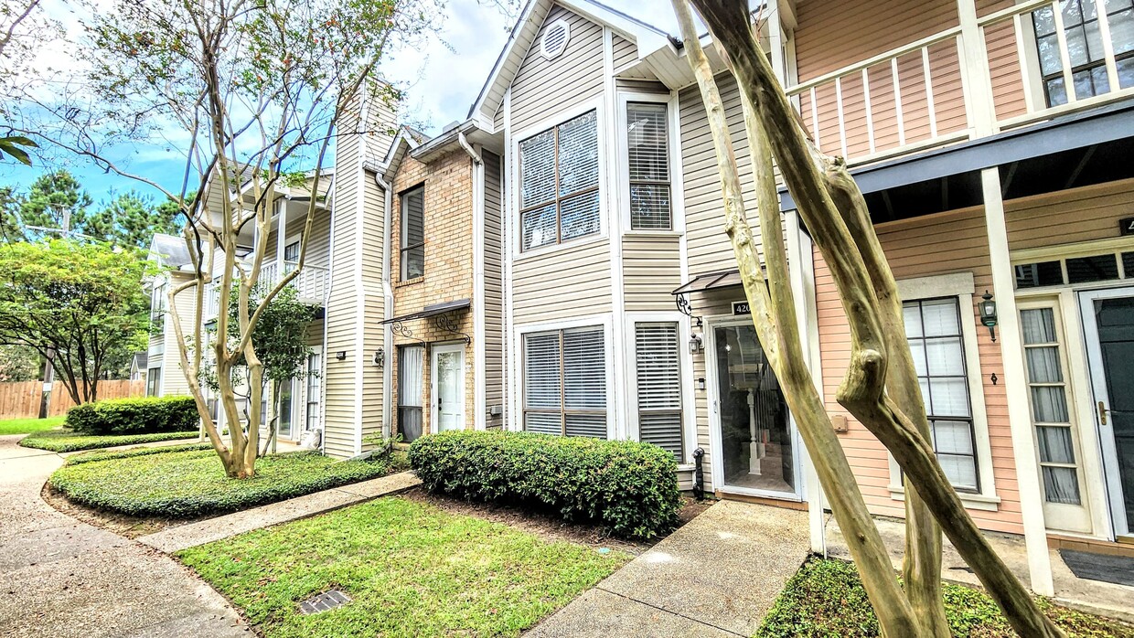 Primary Photo - 4206 Jefferson Woods Dr