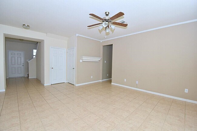 Foto del edificio - 1122 Larkfield Dr