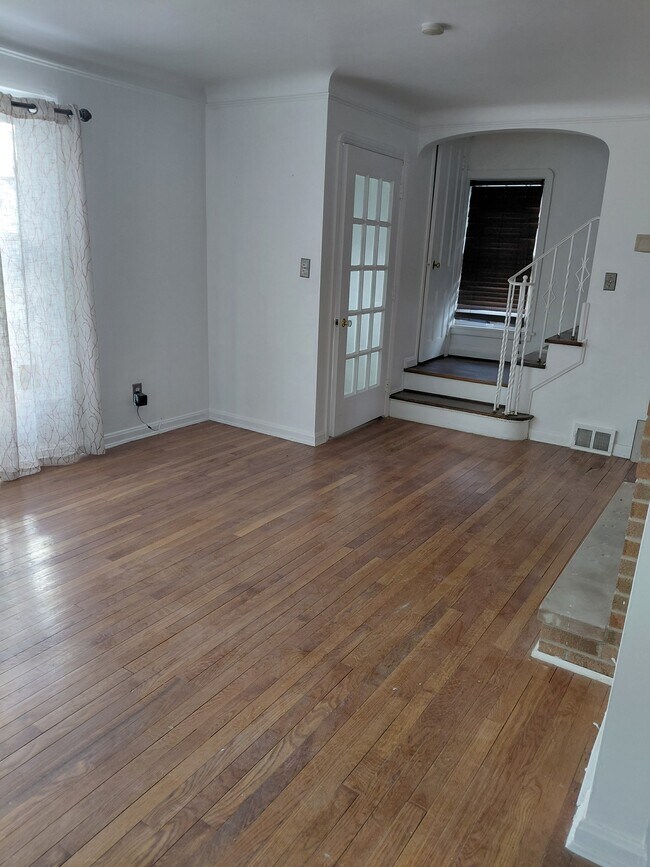 sala de estar - 17315 Glendale Ave