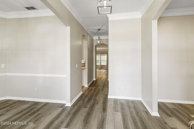 Foto del edificio - 1892 Vista Lakes Dr