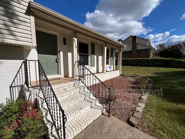 Building Photo - 314 Scottridge Dr